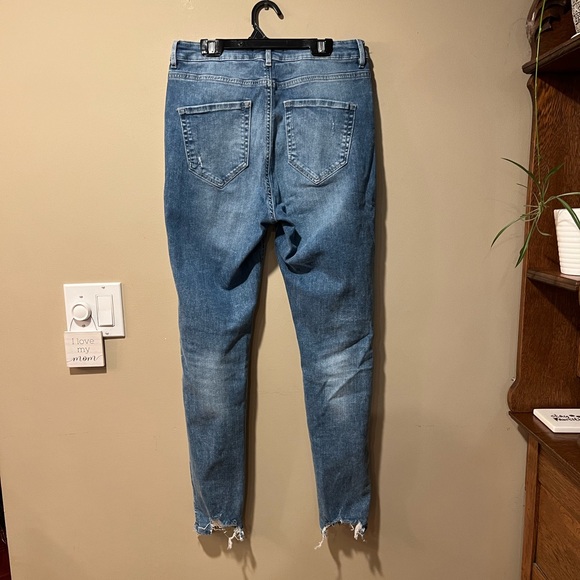 Brody Jeans Skinny Ultra High Distressed Jeans - Picture 11 of 12